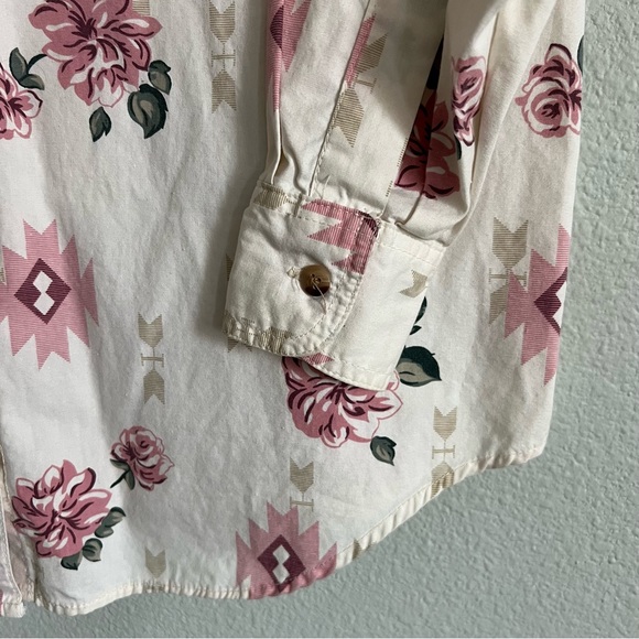 Vintage Partner Mervyns Cream/Rose Aztec/Floral Print Long Sleeve Button Up - Picture 8 of 9